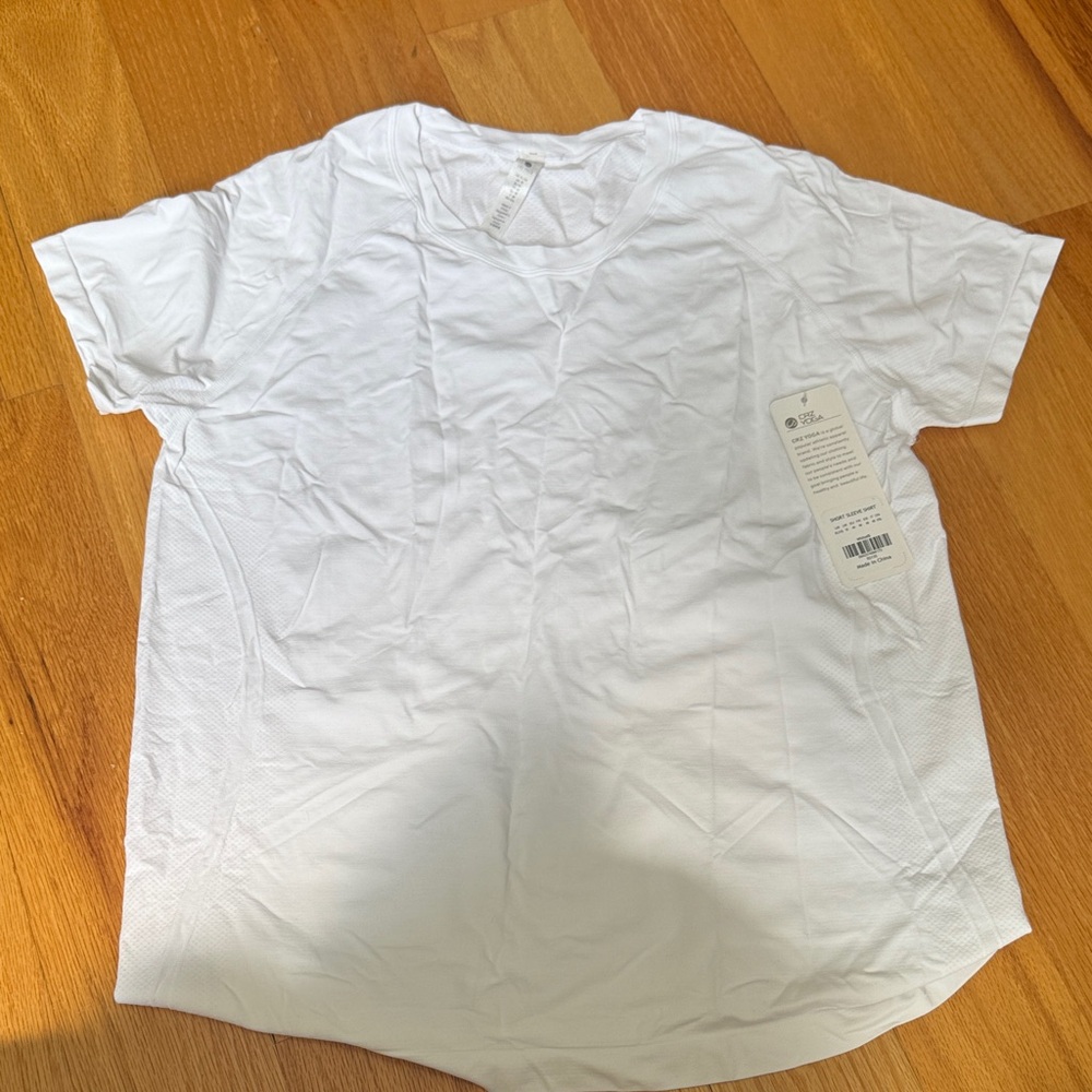 Crz yoga women’s white athletic shirt